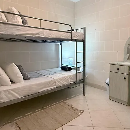 Traditional Maltese 3bd With Front & Back Balconies - Close To Gozo Ferry * Nadur